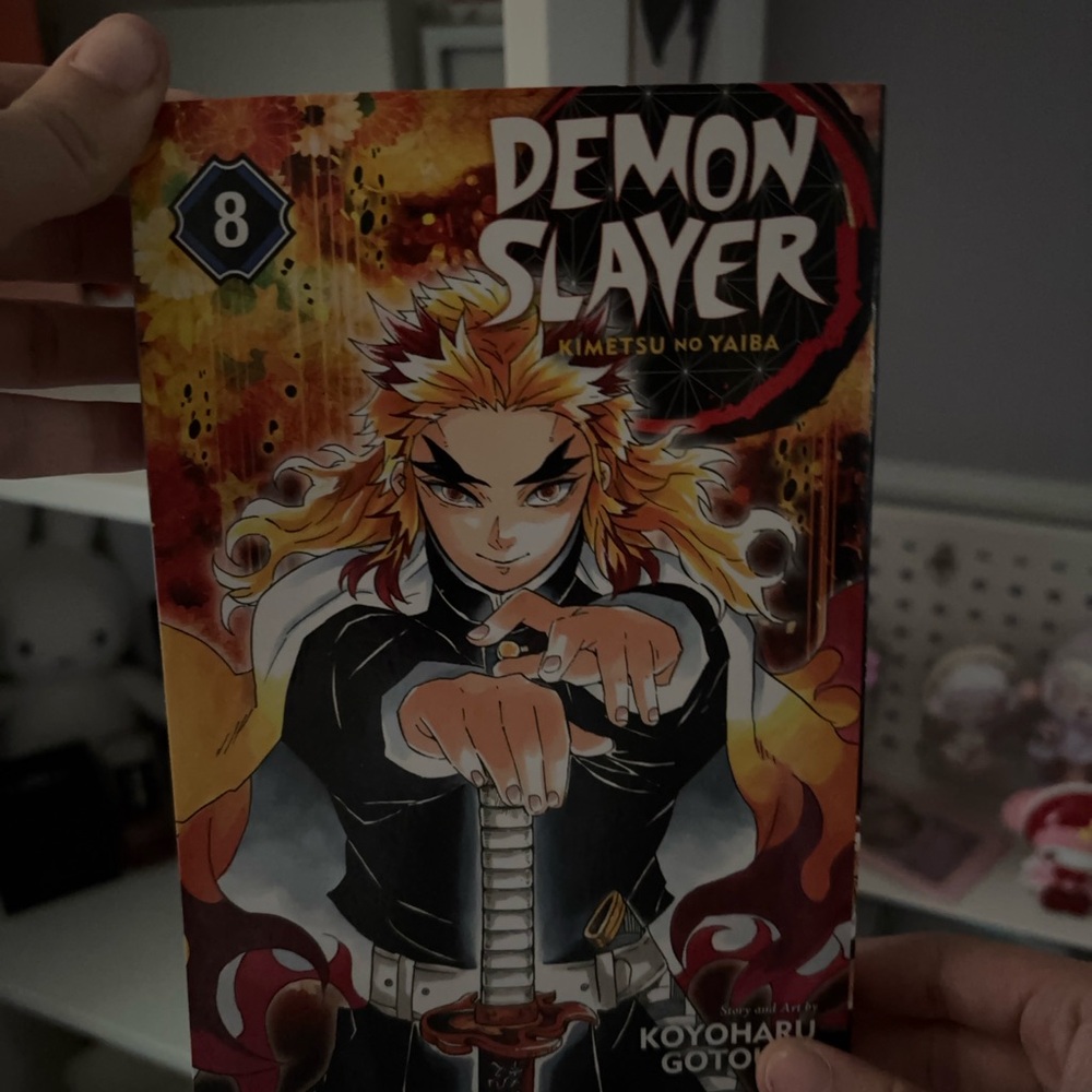 Demon Slayer: Kimetsu no Yaiba Volume 8 Manga